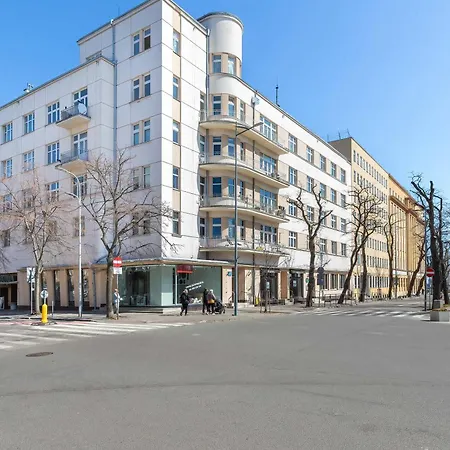 Kompaktowy W Centrum Blisko Plazy Miejskiej By Renters *